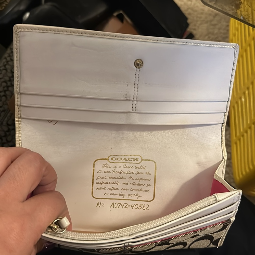Coach Wallet - Picture 5 of 7